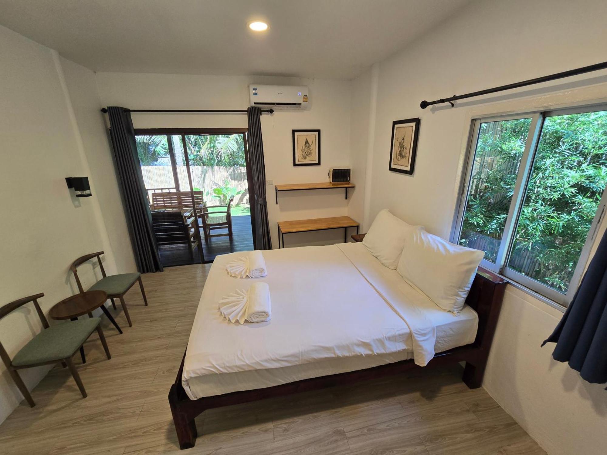 The Blue Gecko Hotel Koh Lanta Exterior photo