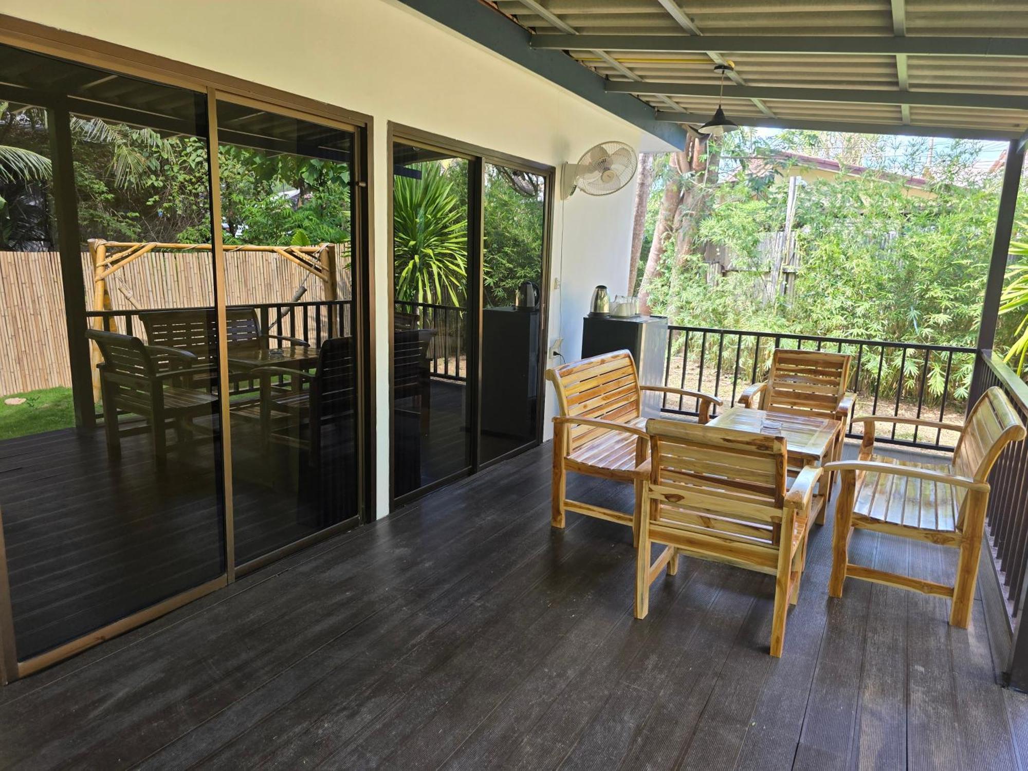 The Blue Gecko Hotel Koh Lanta Exterior photo