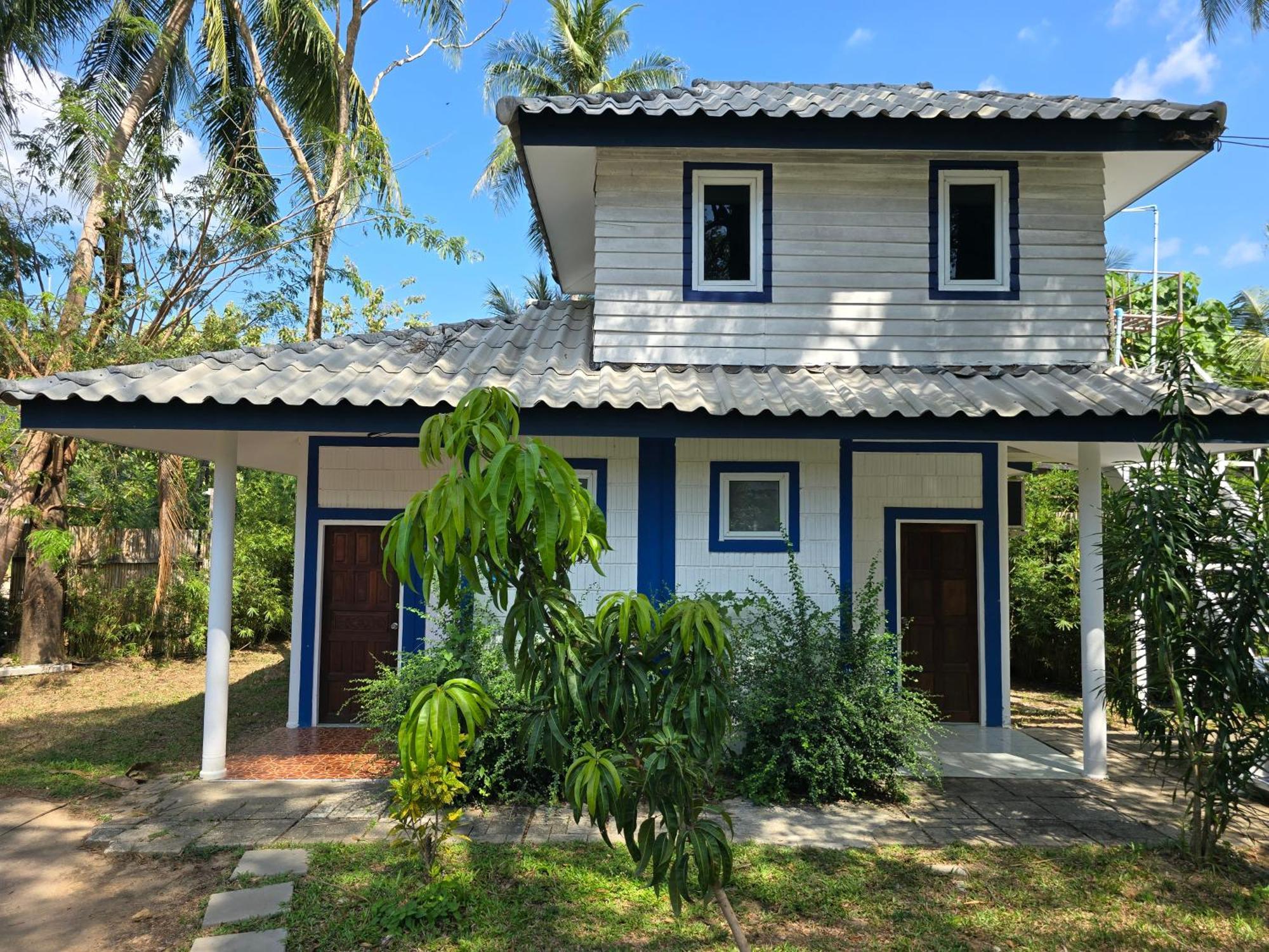The Blue Gecko Hotel Koh Lanta Exterior photo
