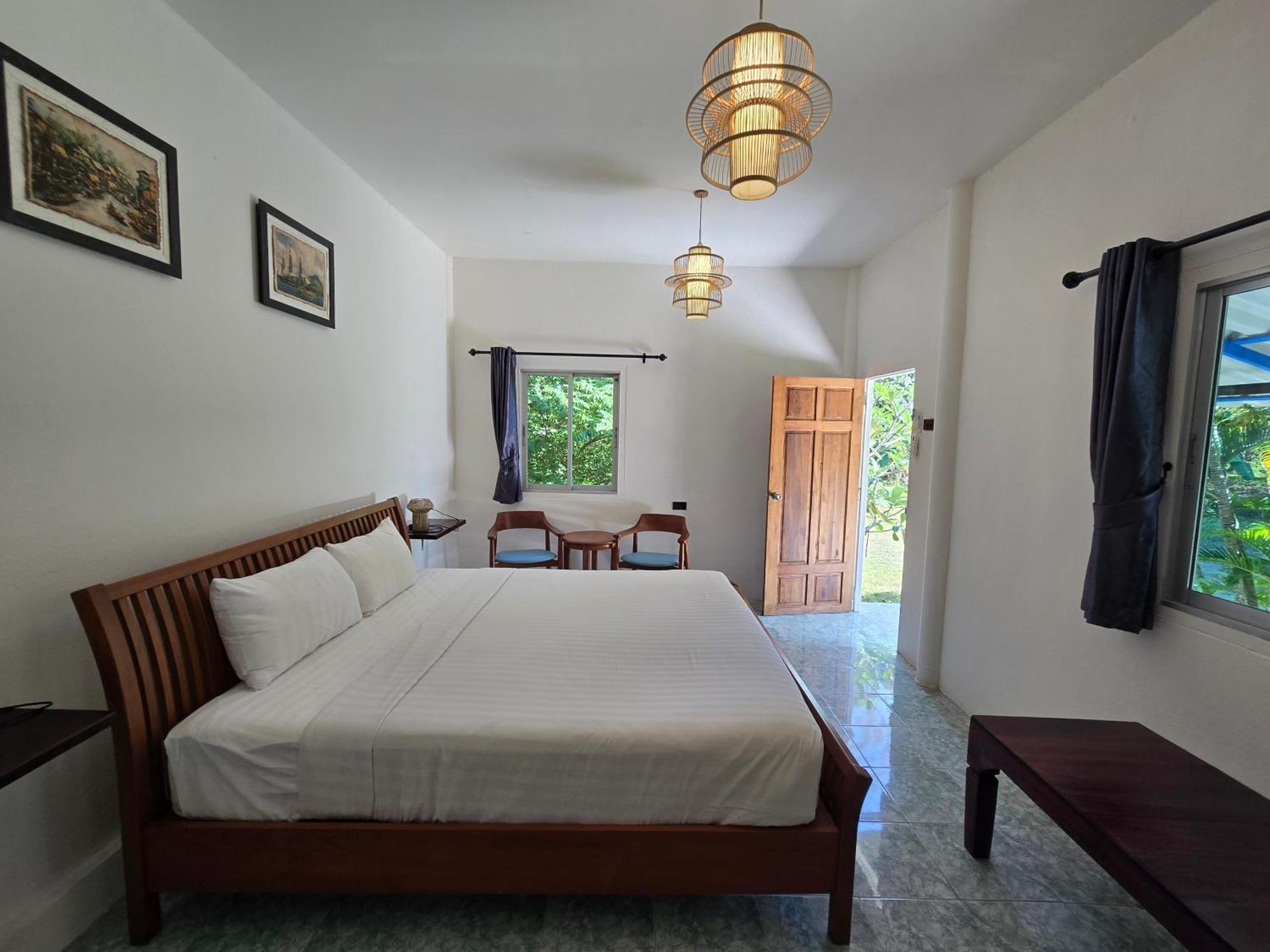 The Blue Gecko Hotel Koh Lanta Exterior photo
