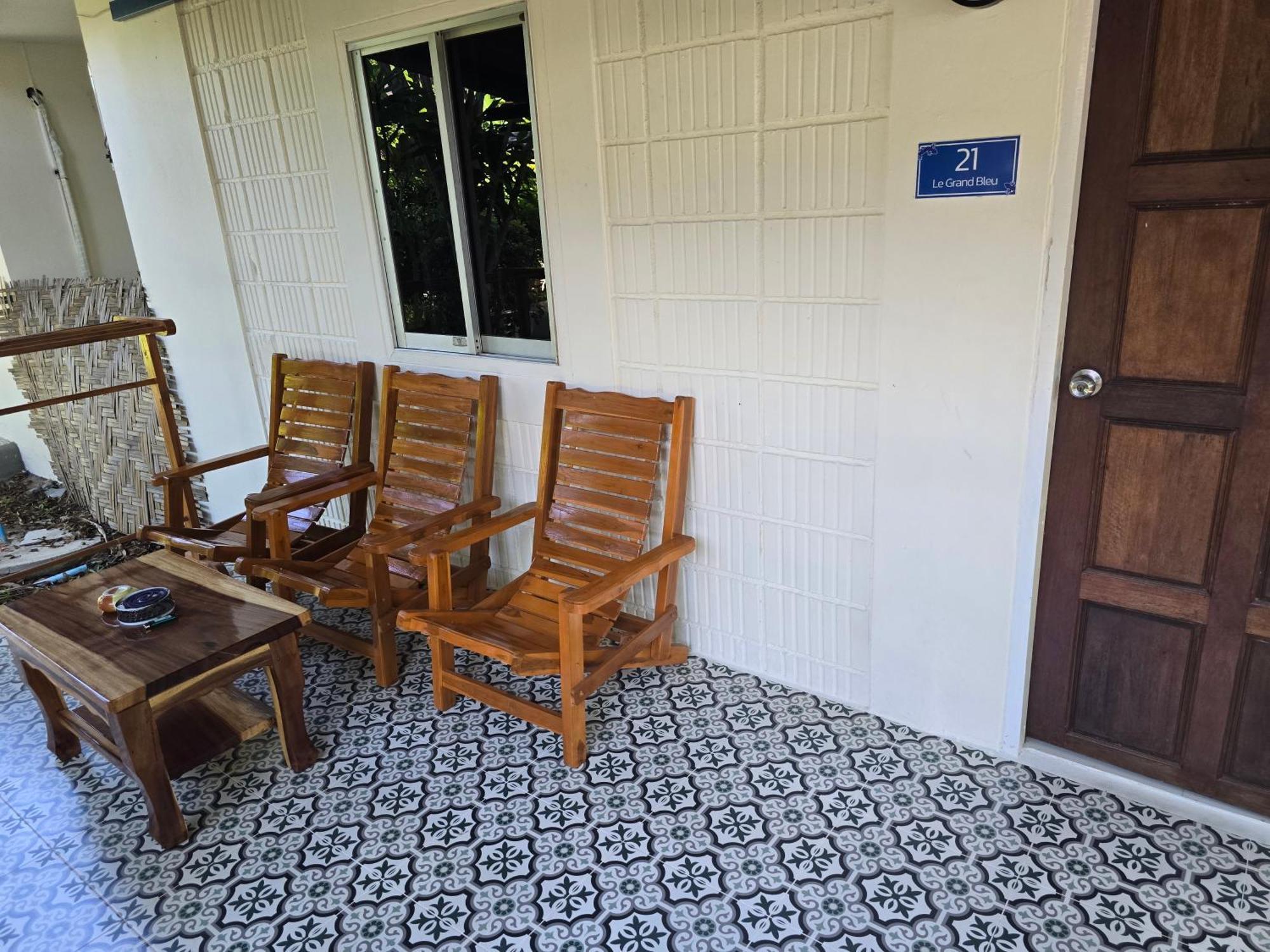 The Blue Gecko Hotel Koh Lanta Exterior photo