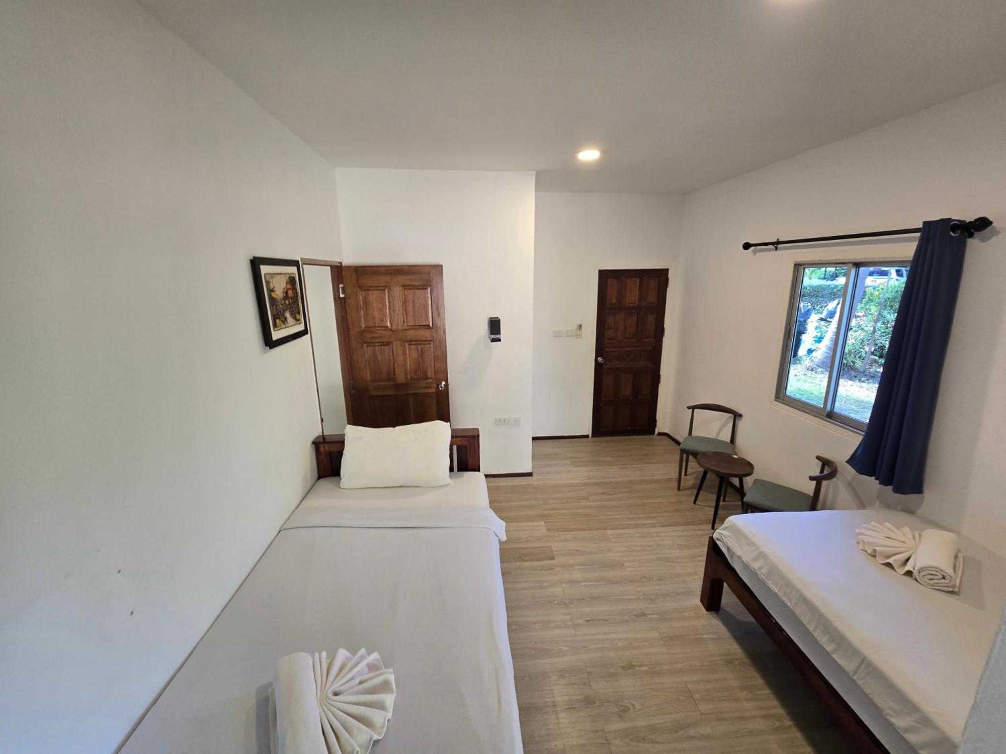 The Blue Gecko Hotel Koh Lanta Exterior photo