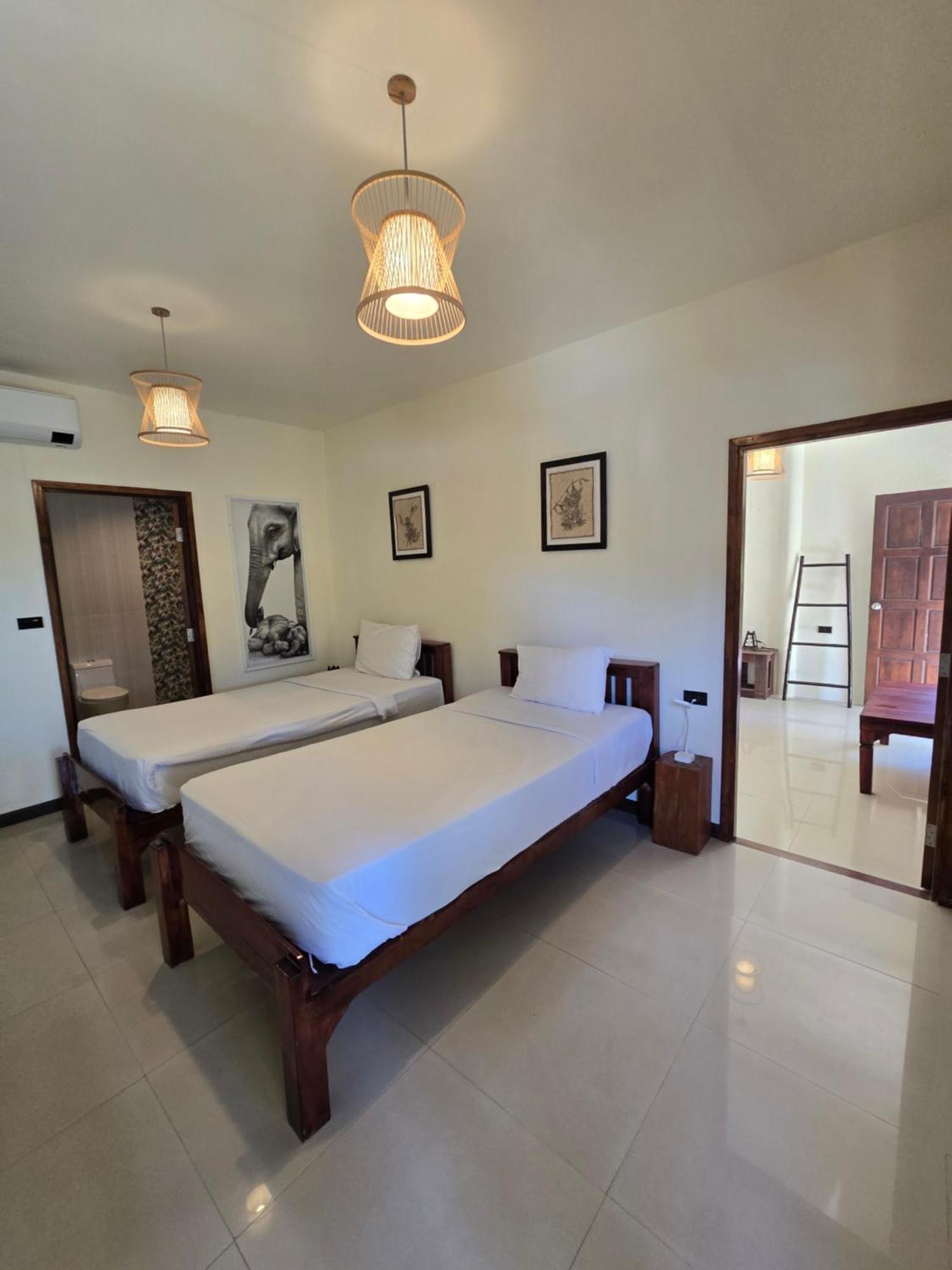 The Blue Gecko Hotel Koh Lanta Exterior photo