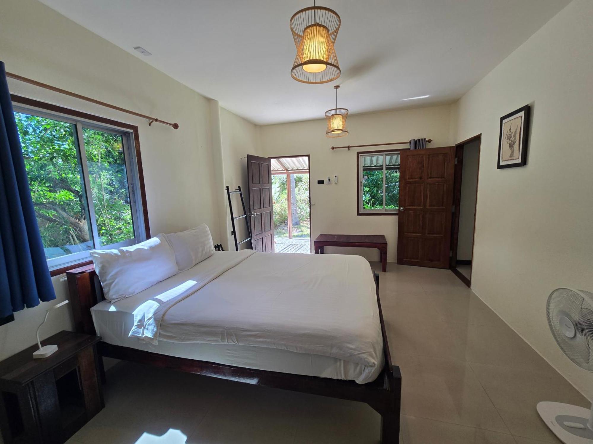 The Blue Gecko Hotel Koh Lanta Exterior photo